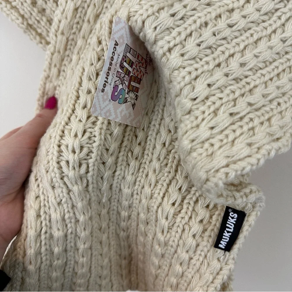 Muk Luks Cream Knit Infinity Scarf NWT